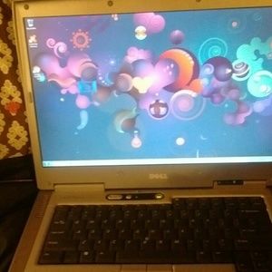 Laptop D800 dell